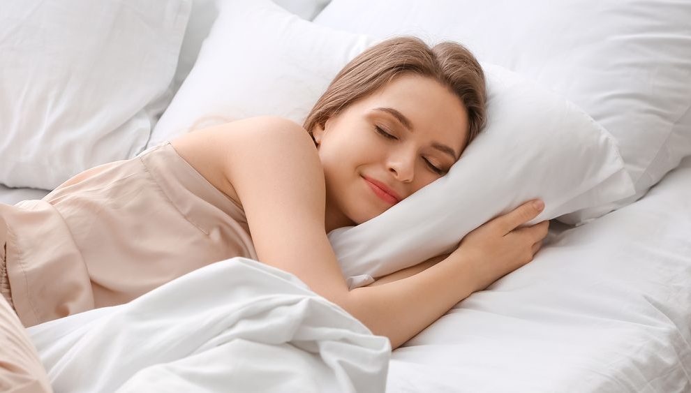 Mejor postura para dormir: cómo mejorar la calidad del sueño y prevenir lesiones